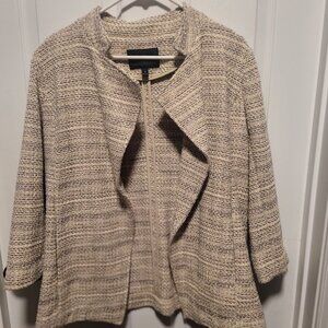 Banana republic cream tweed jacket size 6 petite